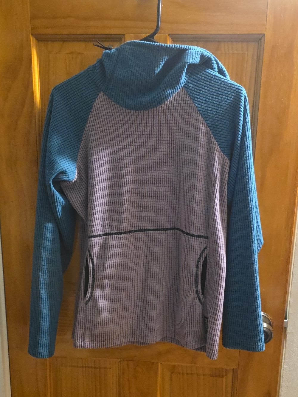 Melanzana Hooded Pullover in Teal and Mauve